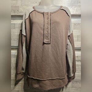 BiBi Long Sleeve Henley Pullover in Taupe and Cream